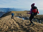 67 Scendiamo seguendo la linea di cresta 